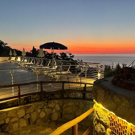 Michelino Aparthotel *