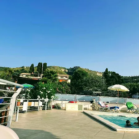 Michelino * Parghelia